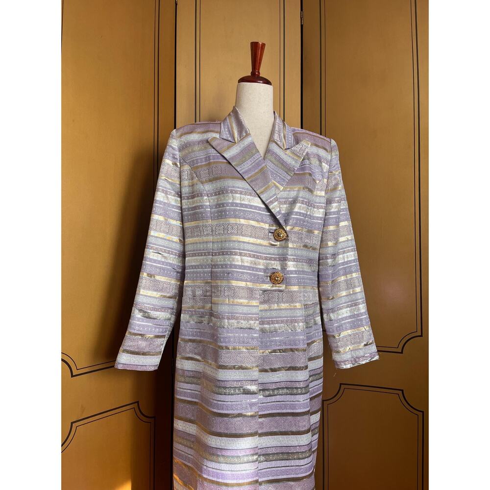 Vintage long jacket in lilac and silver lamé, size 10